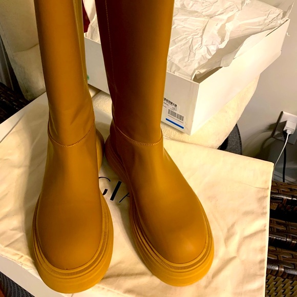 BNWT, GIA COUTURE BOOTS - Picture 6 of 11